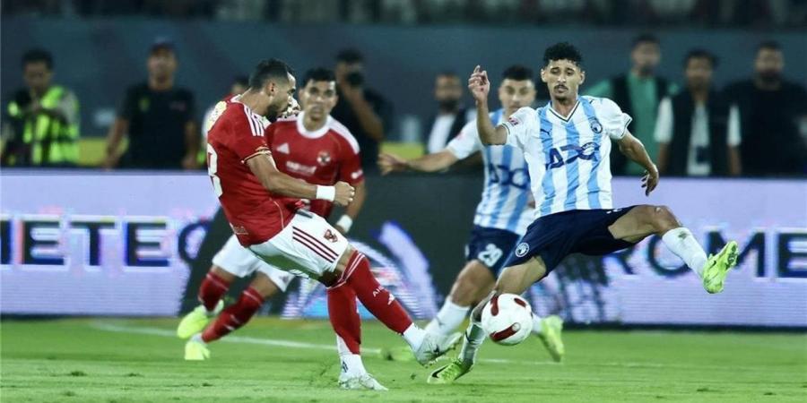 شاهد الآن البث المباشر لانطلاق الشوط الثاني من مباراة الأهلي وبيراميدز (0-0 )