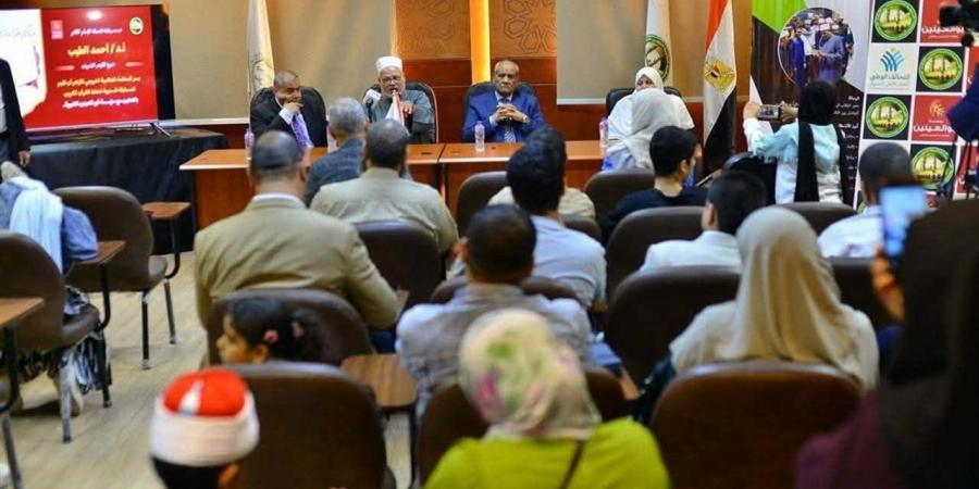 عضو التحالف الوطني تكرّم حفظة القرآن الكريم من النشء بالتعاون مع خريجي الأزهر