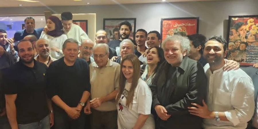 "ربنا يخليك لينا".. دنيا عبدالعزيز تحتفل بعيد ميلاد علي بدرخان