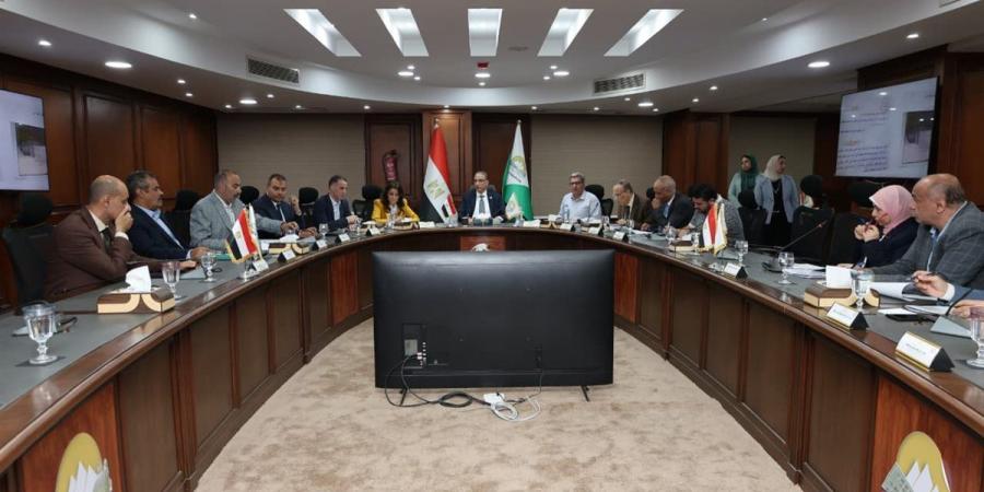 محافظ الجيزة لرؤساء الأحياء: الاستجابة لمطالب المواطنين تُمثل أولوية قصوى