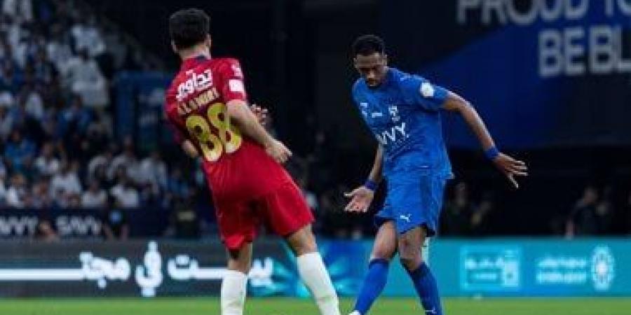 الهلال ضد ضمك.. الزعيم يتقدم بهدف سافيتش في الشوط الأول بالدوري السعودي