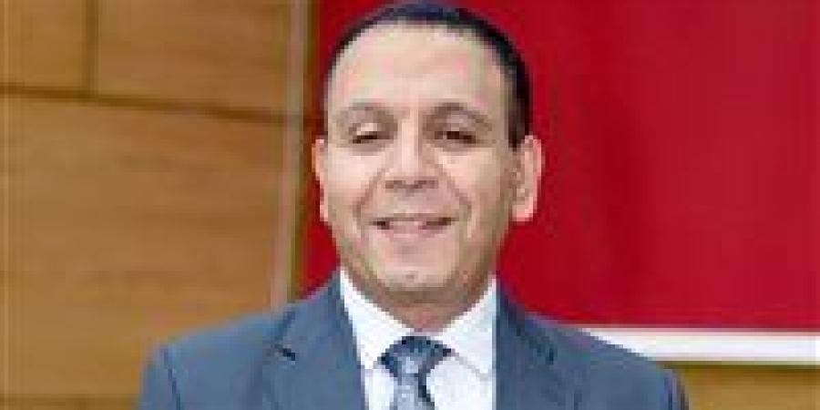 خبير تربوي: المناهج الحالية ترهق الطلاب ويطالب بـ تخفيف المناهج قبل العام الدراسي الجديد