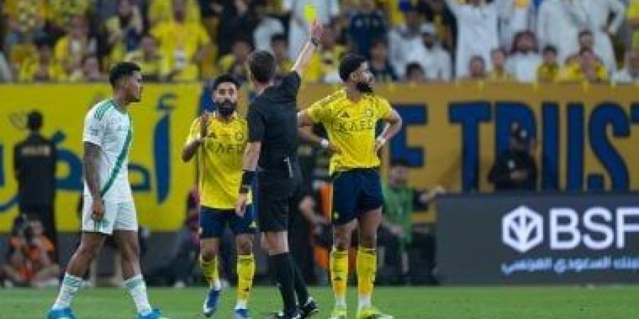 النصر ضد الأهلى.. شوط أول سلبى فى كلاسيكو الدورى السعودى
