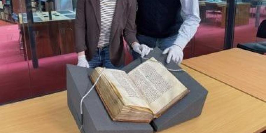 اكتشاف نسخة مفقودة من أقدم قصيدة باللغة الإنجليزية بمكتبة روما