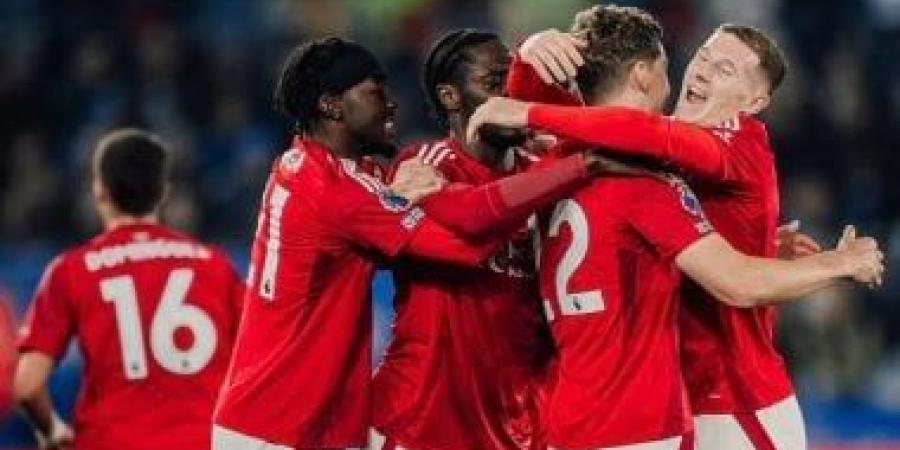 سهرة إنجليزية بين نوتنجهام ضد أستون فيلا فى نصف نهائى الدوري الأوروبي