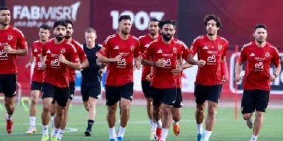 الأهلى يختتم اليوم تحضيراته لقمة الدورى ويدخل معسكرًا مغلقًا للزمالك