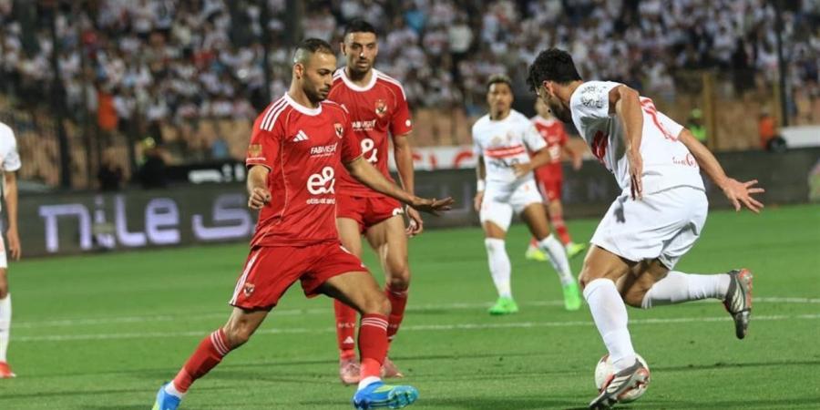 الأهلي لا يزال خارج المنافسة على الدوري.. من الأقرب الزمالك أم بيراميدز؟