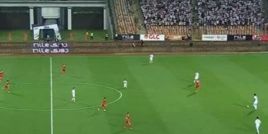 15 دقيقة.. تعادل سلبى بين الأهلى والزمالك فى قمة الكرة المصرية