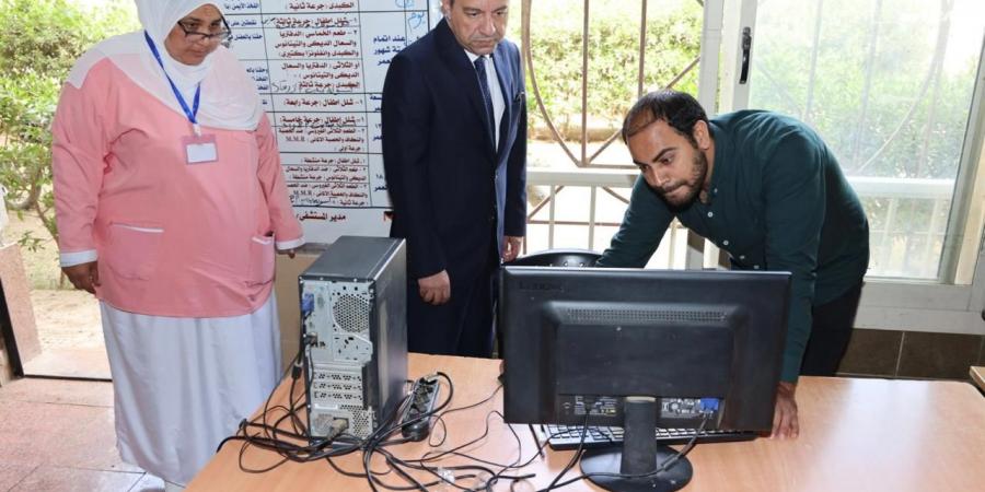 محافظ المنوفية يحيل 9 من العاملين بوحدة طب الأسرة بالحامول للتحقيق لتغيبهم عن العمل