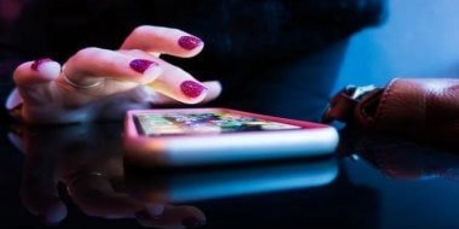 هل موبايلك الأيفون بيسخن؟ إليك سبب حدوث ذلك وكيفية إصلاحه