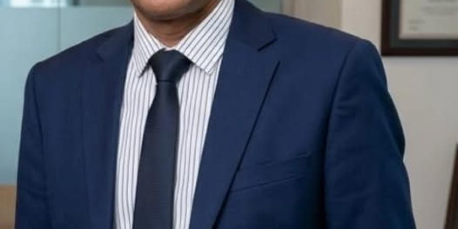 وفاة الشاعر والكاتب سيد العديسي.. صاحب "كيف حالك جدًا"