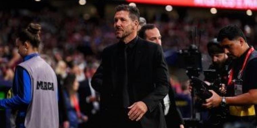 فالنسيا ضد أتلتيكو مدريد ..سيميوني يصل لـ1000 مباراة مع الروخيبلانكوس