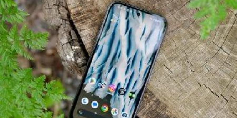 تجربة غير متوقعة: أحد المستخدمين يكشف كيف أنقذه هاتف Pixel 8a فى 2026