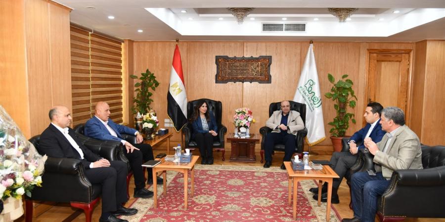 محافظ الفيوم يستقبل وزيرة الإسكان لتفقد مشروعات المياه والصرف الصحي ضمن “حياة كريمة”