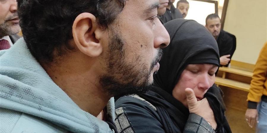أم الطفلة مريم ضحية الغدر على يد جيرانها أمام المحكمة: "اعتبروها بنتكم وهاتوا حقها"