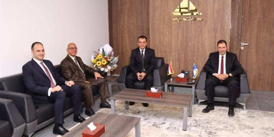 محافظ دمياط يلتقي رئيس مجلس إدارة شركة الكهرباء