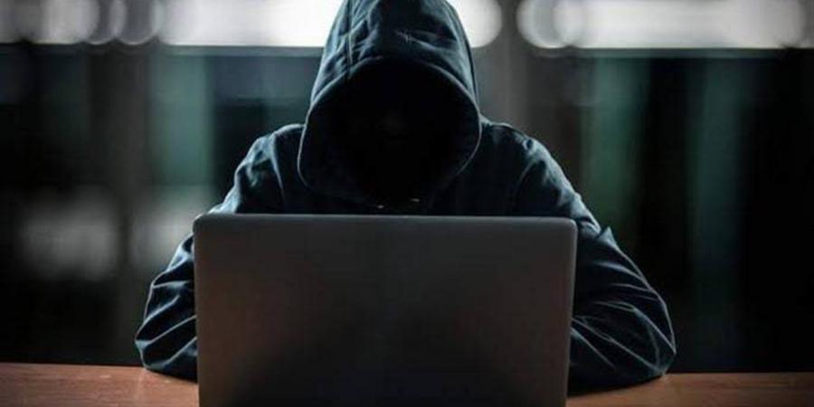 “الفخ الرقمي”.. كيف تواجه الدولة جرائم النصب عبر التواصل الاجتماعي؟