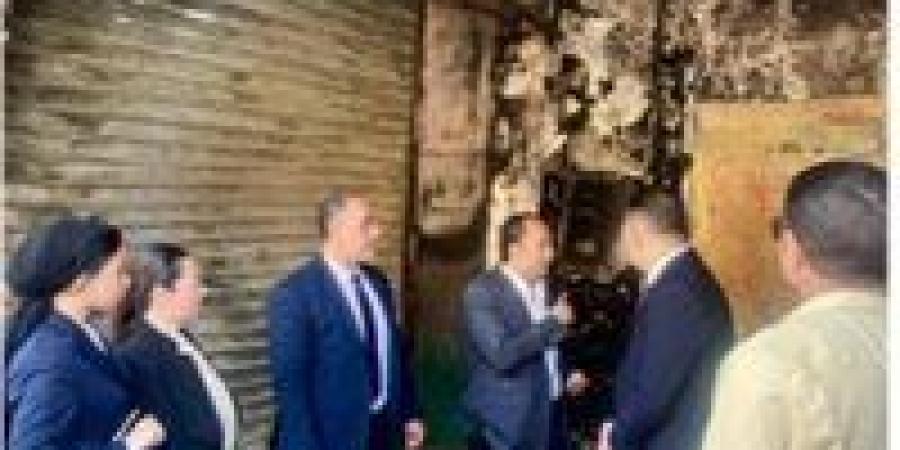 محل مغلق السبب.. النيابة الإدارية تكشف تفاصيل حريق ميدان الجيزة وإصابة طالبات باختناق