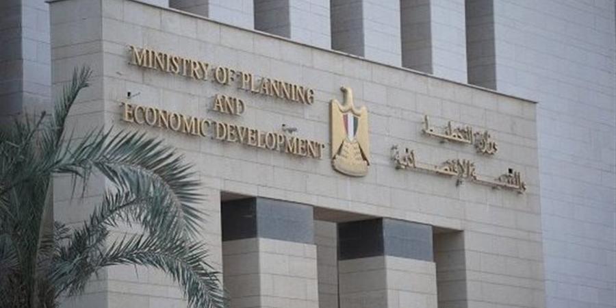 مليار و200 مليون جنيه لمشروعات الطرق والبنية التحتية بالقليوبية