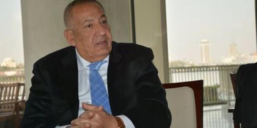 كامل أبو علي يستقر على خوض انتخابات المصري المقبلة