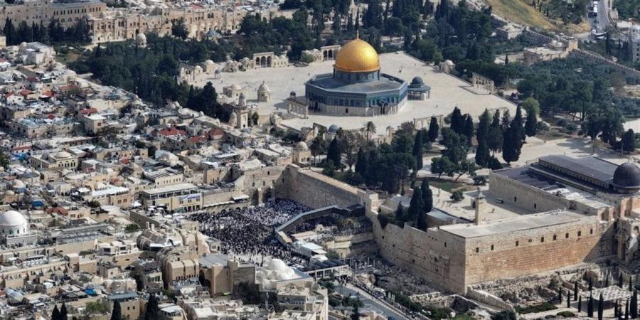 القاهرة الإخبارية: إسرائيل تخشى ربط الجبهة اللبنانية بالإيرانية وسط تصاعد الهجمات بالمسيّرات
