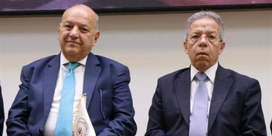 محمد الوحش يهنئ الأطباء ويؤكد على أهمية التدريب العملي لضمان كفاءة الطبيب المصري