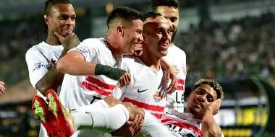 حافلة الزمالك تصل استاد 5 يوليو لمواجهة اتحاد العاصمة فى نهائى الكونفدرالية