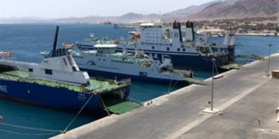 تداول 14 ألف طن و776 شاحنة بضائع بموانئ البحر الأحمر