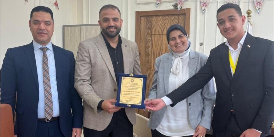 محاضرة عن صناعة الذهب وتأهيل الطلاب لسوق العمل في جامعة بني سويف الأهلية