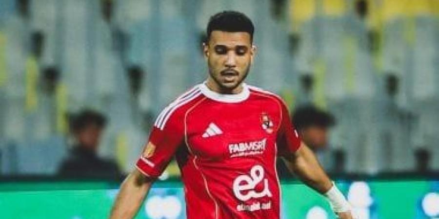 ارتفاع أسهم بقاء هادى رياض مع الأهلى الموسم المقبل