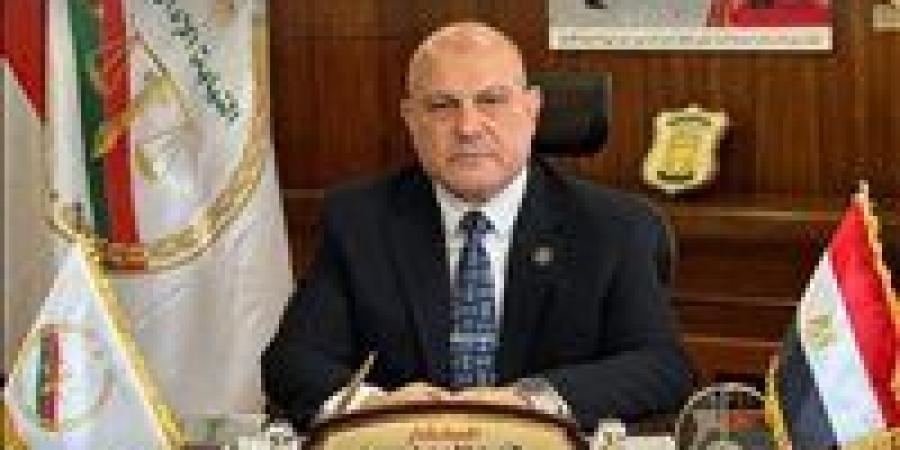 استغل سطلته عليهن وهددهن بالرسوب.. إحالة مُعلِم للمحاكمة بتهمة التحرش بالطالبات