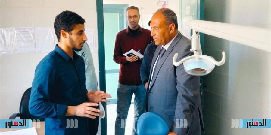 رئيس مركز ومدينة مرسى مطروح في جولة تفقدية بقرية أم الرخم