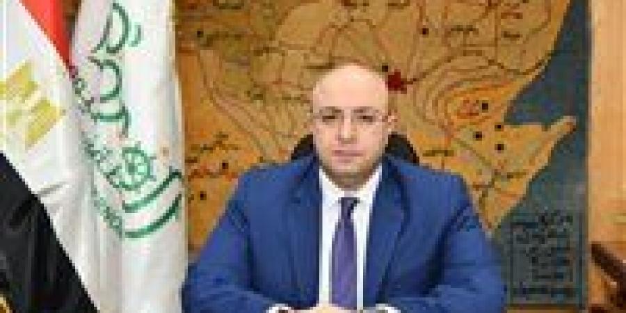 محافظ الفيوم: توريد 125 ألف طن قمح إلى الشون والصوامع منذ بداية موسم الحصاد