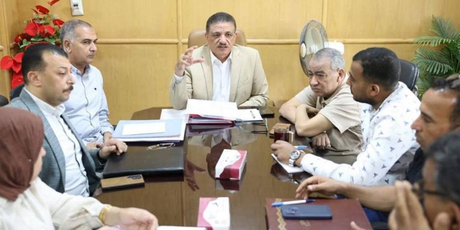 "الوادي الجديد" تتابع كفاءة معداتها الثقيلة وتعزز خطط الصيانة الدورية
