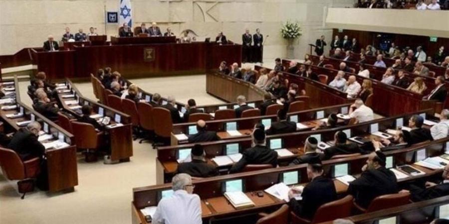 أزمة التجنيد تهدد حكومة نتنياهو.. تحركات لحل الكنيست وتقديم موعد الانتخابات