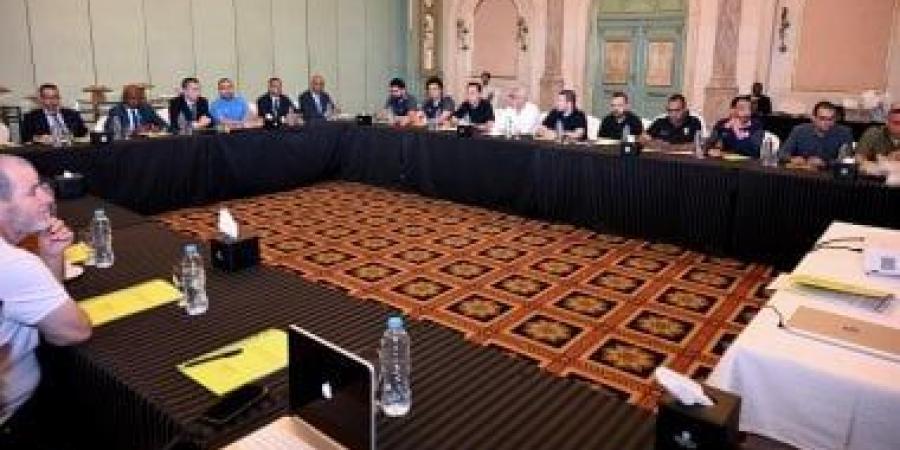 الزمالك يرتدى زيه الأساسي أمام اتحاد العاصمة فى إياب نهائى الكونفدرالية