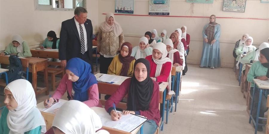 انطلاق امتحانات النقل لـ مليون و290 ألف طالب بمدارس محافظة البحيرة