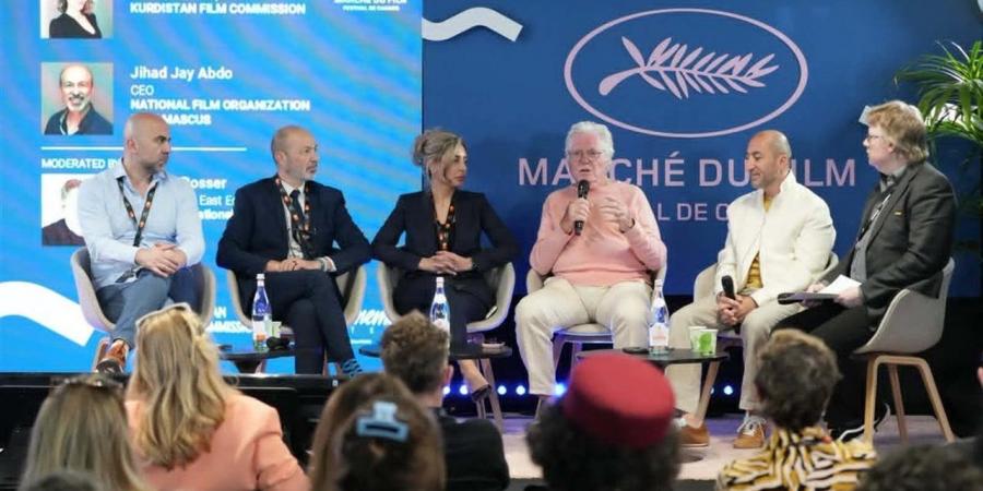 حسين فهمي من "كان": الظروف الاقتصادية والسياسية تؤثر على نجاح الأفلام السينمائية
