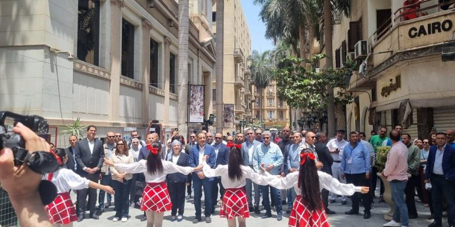 رئيس الوزراء يشهد تدشين مبادرة «شارع الفن» بمنطقة وسط البلد بالقاهرة