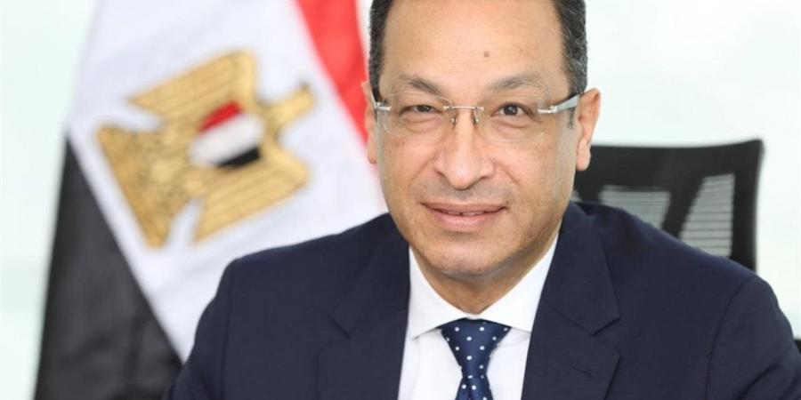 وزير الاتصالات: نمو القطاع 18.9% وخطة للتوسع في الخدمات الرقمية خلال العام المقبل