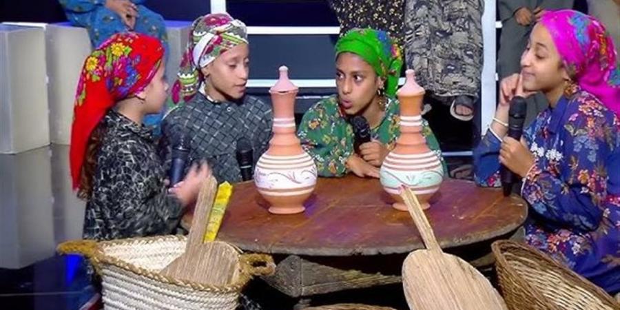 ربيع وسعيد.. فرقة مسرحية صعيدية تقترب من العالمية: المؤسسان «اتنين إخوات».. والأعضاء «أطفال قرايب»