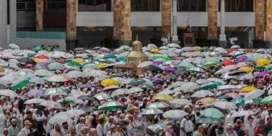 «شؤون الحرمين» توفر خدمات الإرشاد المكانى والثقافى بأكثر من 50 لغة لتوجيه الزوار