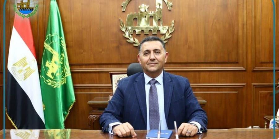 محافظ القليوبية يعتمد حركة تنقلات موسعة لنواب رؤساء الوحدات المحلية وسكرتارية المدن والأحياء