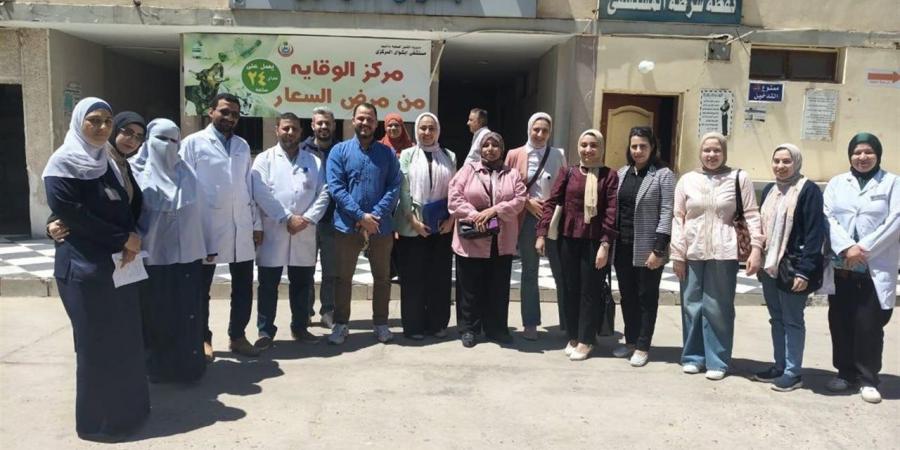 فريق من وزارة الصحة يتابع تطوير الأداء بمستشفى أبشواي ووحدة فرقص بالفيوم