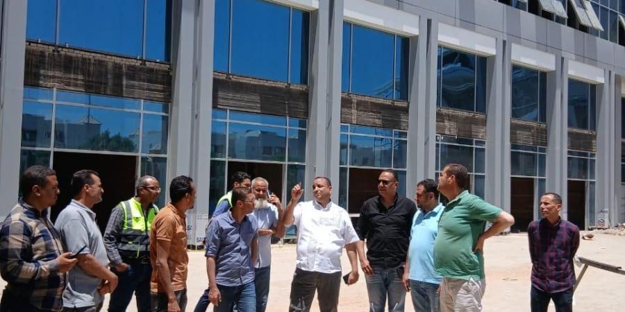 رئيس جهاز سوهاج الجديدة يتفقد المشروعات الاستثمارية ويؤكد دعم التنمية العمرانية