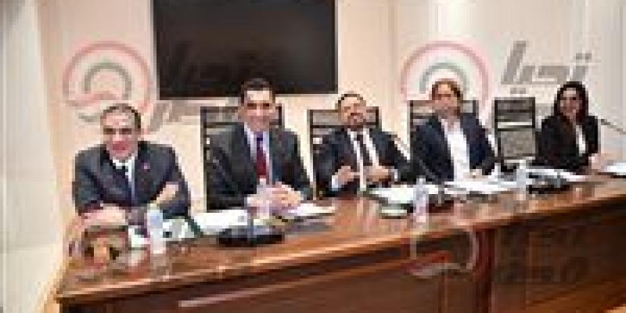 "لم يتعمدوا الغياب".. جوهر نبيل يدافع عن عدم حضور وزراء بالحكومة اجتماع لجنة الشباب والرياضة بالبرلمان