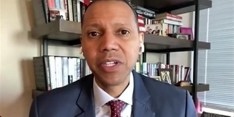 جنرال سابق: الأمريكيون سئموا الحروب وارتفاع الأسعار.. وفاتورة الاقتصاد ستحسم انتخابات الكونجرس