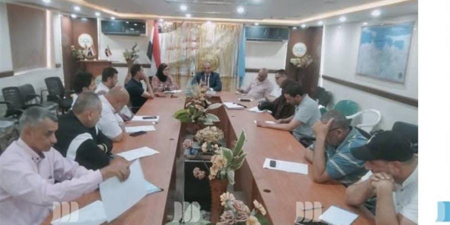 رئيس مدينة مرسى مطروح يوجه بسرعة حل مشكلات المواطنين والتفاعل مع قضايا القرى