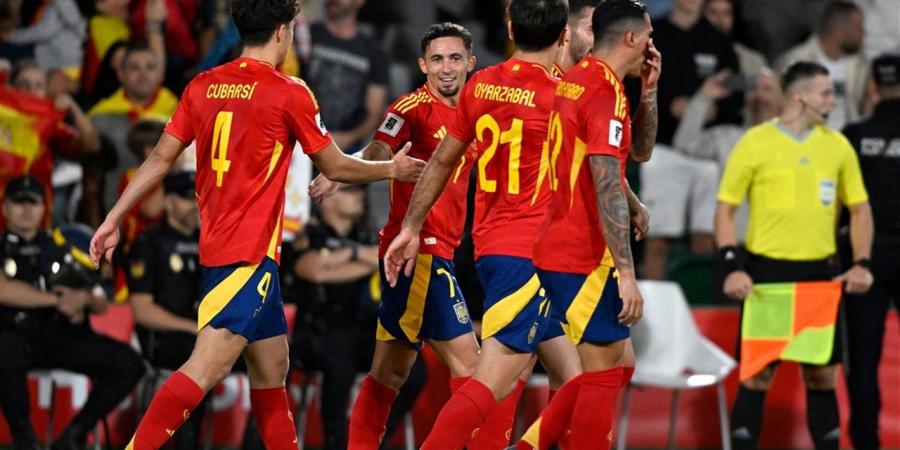 26 لاعبًا في قائمة منتخب إسبانيا استعدادًا لكأس العالم.. وغياب لاعبي ريال مدريد