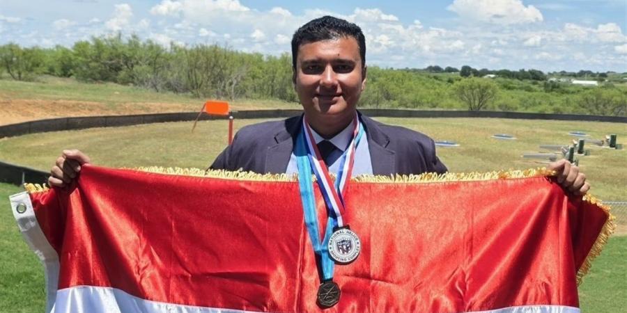 أحمد شبراوي يتوج ببرونزية بطولة أمريكا المفتوحة للأطباق المروحية